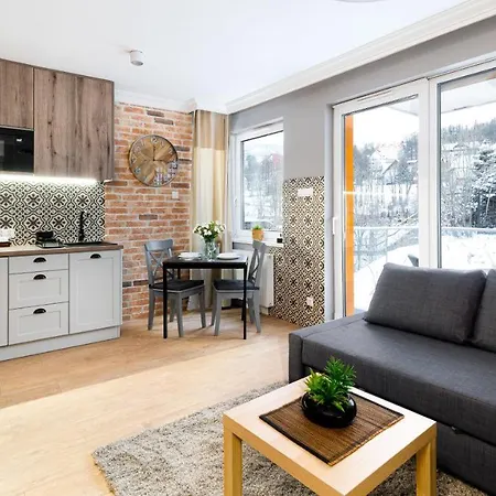 아파트 Panorama Karkonoszy, Sun & Snow 카르파츠