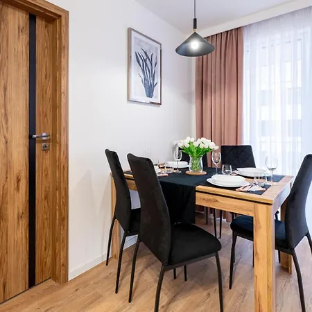 Panorama Karkonoszy, Sun & Snow 아파트