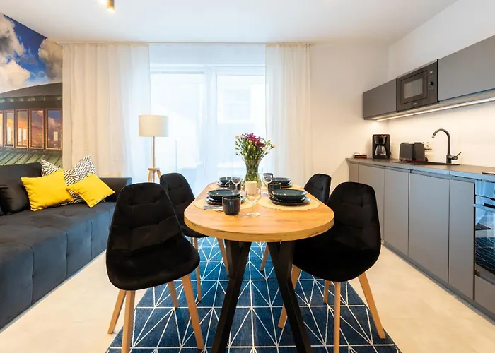 Апартаменты Panorama Karkonoszy, Sun & Snow Карпач